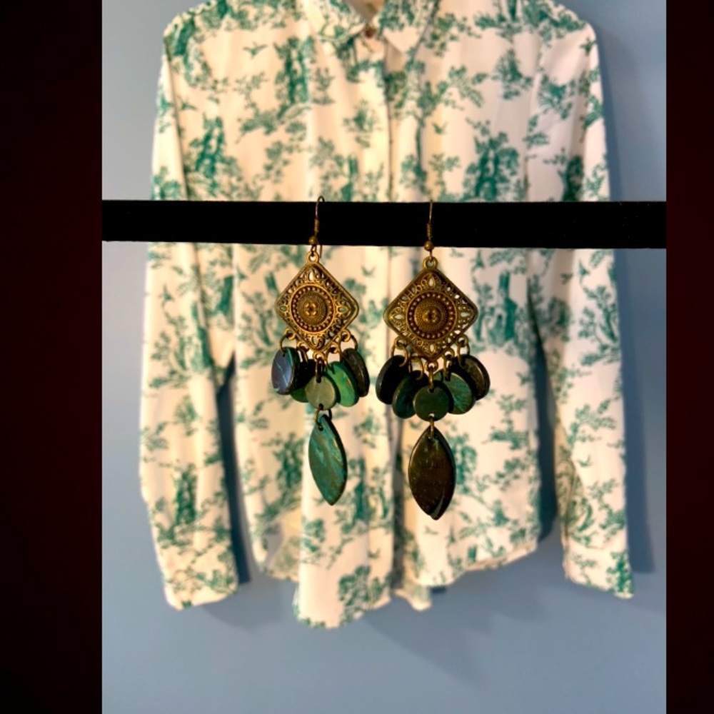 Bundle; button down & earrings - Picture 6 of 6